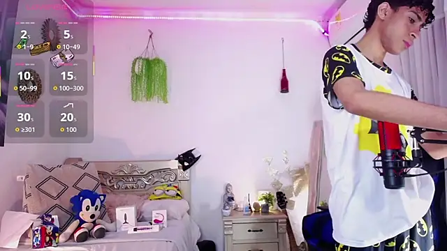 huge armound online show from April 12, 5:54 am