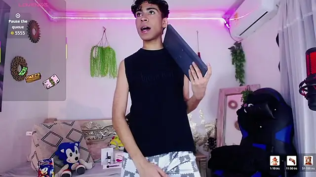 huge armound online show from April 7, 4:25 am