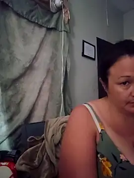 sweetkitty111 online show from April 17, 11:07 pm