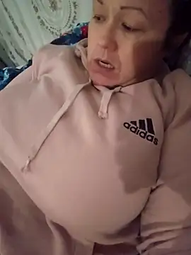 sweetkitty111 online show from January 12, 10:58 pm