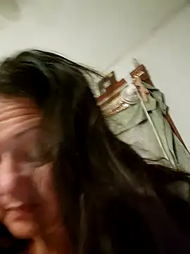 sweetkitty111 online show from April 16, 4:19 pm