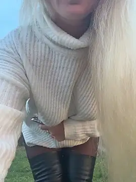 Marina- online show from November 3, 2:53 pm