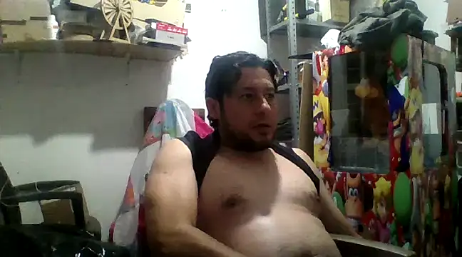 Snapshot of simpatico1000 chatting on January 21, 5:16 am simpatico1000 online show from January 21, 5:16 am