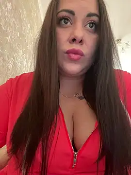 Snapshot of DaisyStreet chatting on July 8, 10:27 am DaisyStreet online show from July 8, 10:27 am