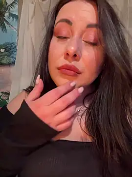 DaisyStreet online show from March 8, 6:44 pm