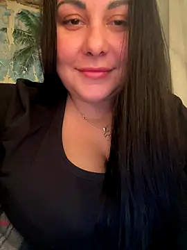 Snapshot of DaisyStreet chatting on November 15, 11:09 pm DaisyStreet online show from November 15, 11:09 pm