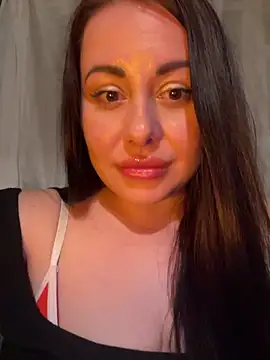 DaisyStreet online show from April 3, 9:10 pm