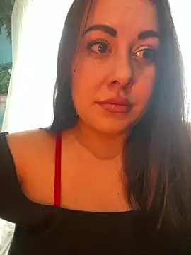 DaisyStreet online show from March 29, 8:49 am