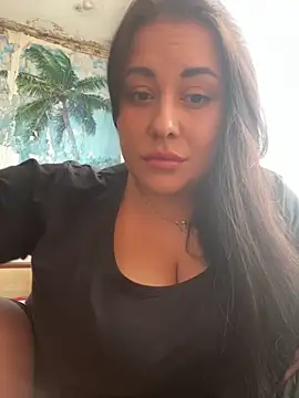 Snapshot of DaisyStreet chatting on October 31, 9:50 am DaisyStreet online show from October 31, 9:50 am