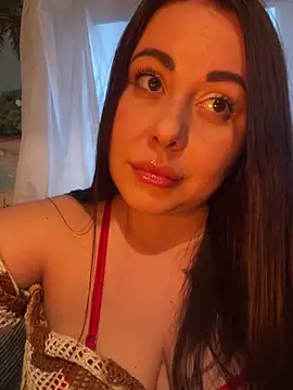 DaisyStreet online show from April 20, 4:30 pm