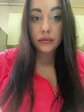 Snapshot of DaisyStreet chatting on June 22, 7:16 am DaisyStreet online show from June 22, 7:16 am