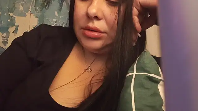 Snapshot of DaisyStreet chatting on October 11, 9:49 pm DaisyStreet online show from October 11, 9:49 pm