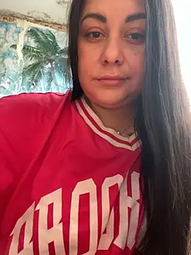 Snapshot of DaisyStreet chatting on November 23, 10:58 am DaisyStreet online show from November 23, 10:58 am