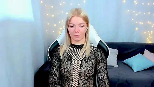 Lily Daviss online show from April 21, 3:02 am