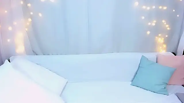 Lily Daviss online show from March 16, 2:41 am