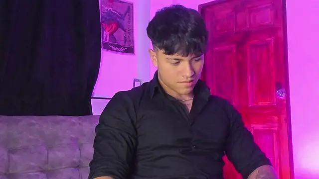 Dominic Biker   online show from February 28, 5:51 am