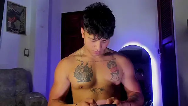 Dominic Biker   online show from May 20, 1:24 am