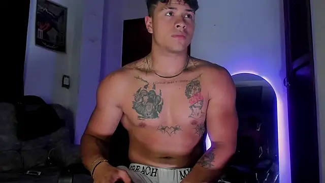 Dominic Biker   online show from June 12, 1:25 am