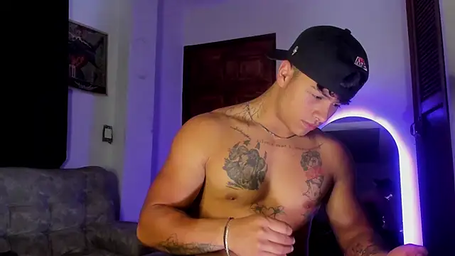 Dominic Biker   online show from June 2, 3:17 am