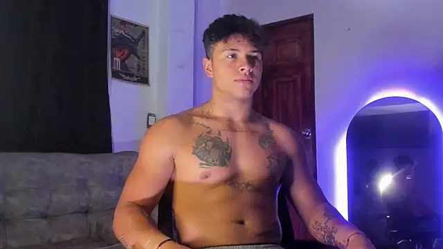 Dominic Biker   online show from May 10, 1:20 am