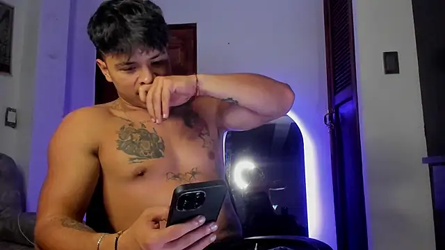 Dominic Biker   online show from May 21, 5:16 am