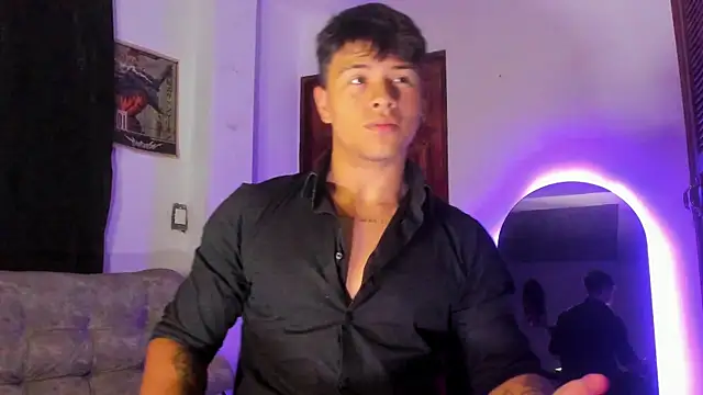 Dominic Biker   online show from May 11, 3:52 am
