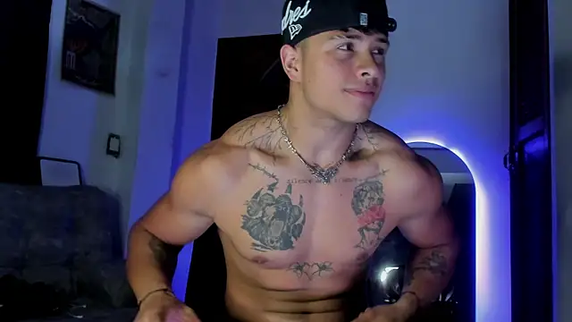 Dominic Biker   online show from June 30, 3:28 am