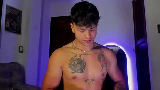 Dominic Biker   online show from May 26, 5:16 am