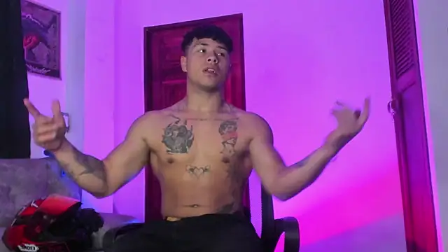 Dominic Biker   online show from February 13, 2:44 am