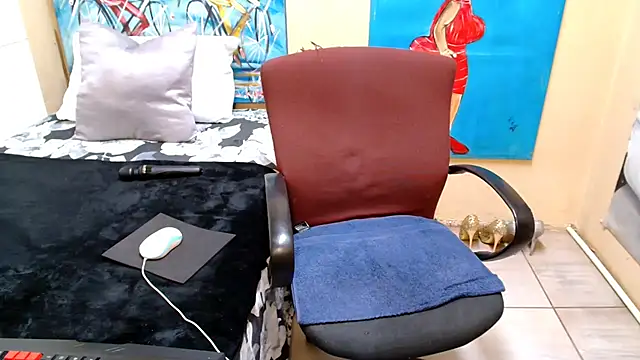 Brunettedevon33 online show from December 21, 5:14 pm