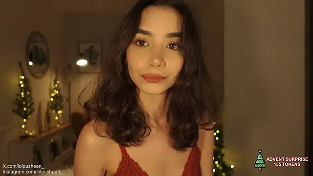 JulietteDee online show from December 1, 11:05 pm