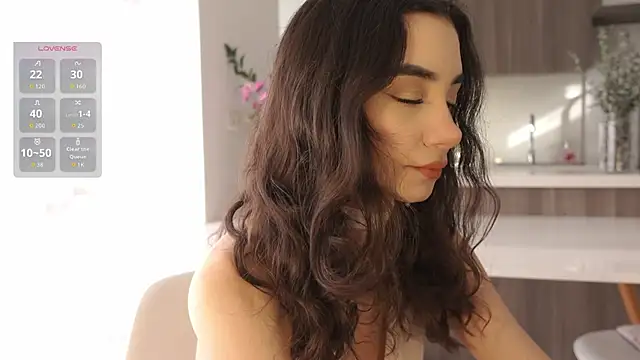 JulietteDee online show from April 21, 9:32 pm