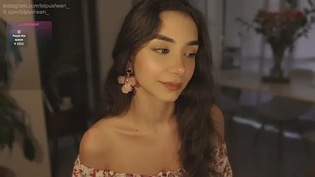 JulietteDee online show from July 14, 11:00 pm