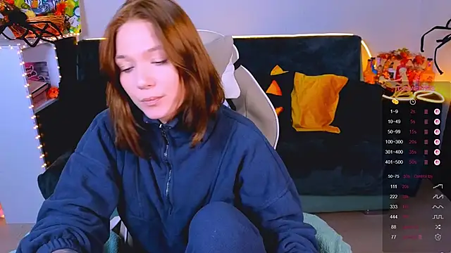 Snapshot of Karen_morris chatting on October 29, 7:35 pm Karen morris online show from October 29, 7:35 pm