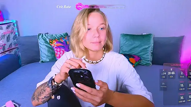 Snapshot of Karen_morris chatting on July 1, 2:50 pm Karen morris online show from July 1, 2:50 pm