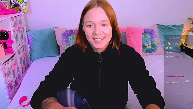 Snapshot of Karen_morris chatting on October 6, 3:35 pm Karen morris online show from October 6, 3:35 pm