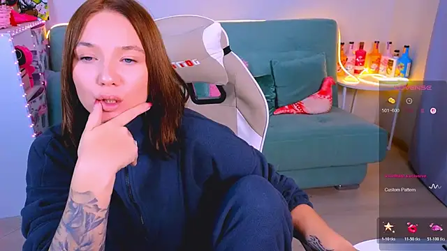 Snapshot of Karen_morris chatting on October 24, 5:45 pm Karen morris online show from October 24, 5:45 pm