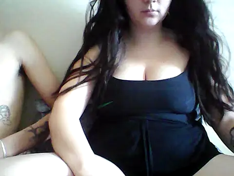 Snapshot of brazillliangirl chatting on February 22, 6:20 pm brazillliangirl online show from February 22, 6:20 pm