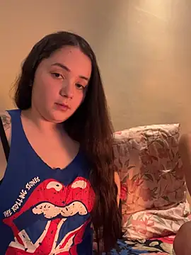 Snapshot of brazillliangirl chatting on June 14, 2:35 am brazillliangirl online show from June 14, 2:35 am