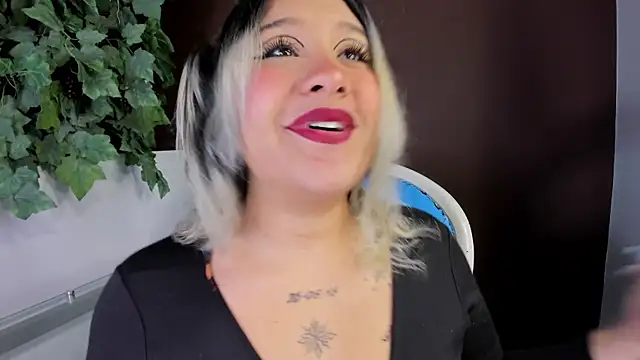 miss danika online show from February 9, 11:19 am