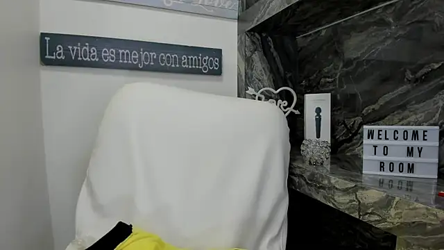 miss danika online show from January 9, 11:06 am