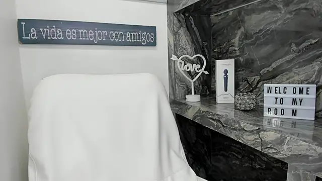 miss danika online show from November 12, 11:03 am