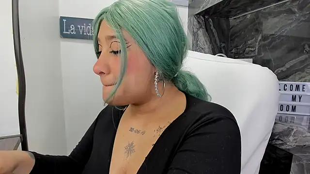 miss danika online show from January 8, 11:05 am