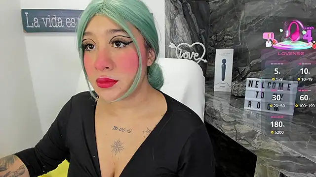 miss danika online show from November 25, 10:59 am