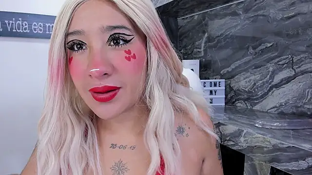 miss danika online show from November 11, 11:16 am