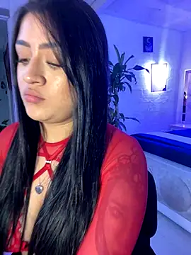 lucianaroy online show from September 8, 9:25 pm