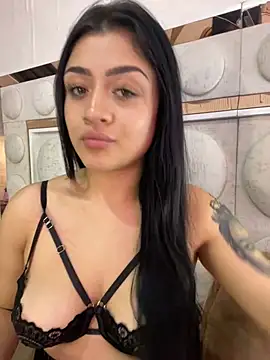 lucianaroy online show from March 1, 1:22 am