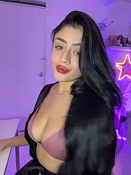 lucianaroy online show from December 21, 1:19 am