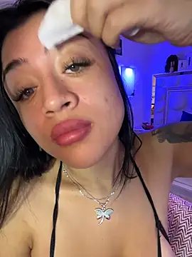 lucianaroy online show from November 9, 9:13 am