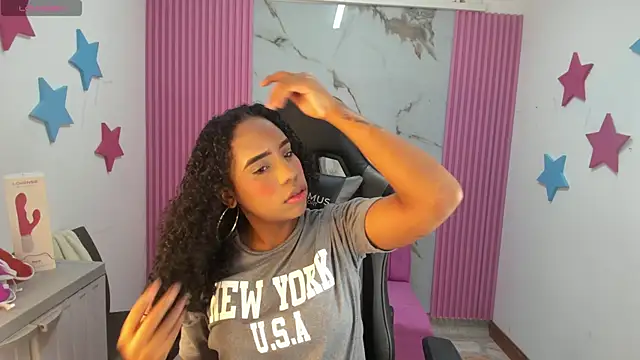 lia 16 online show from November 4, 11:03 am